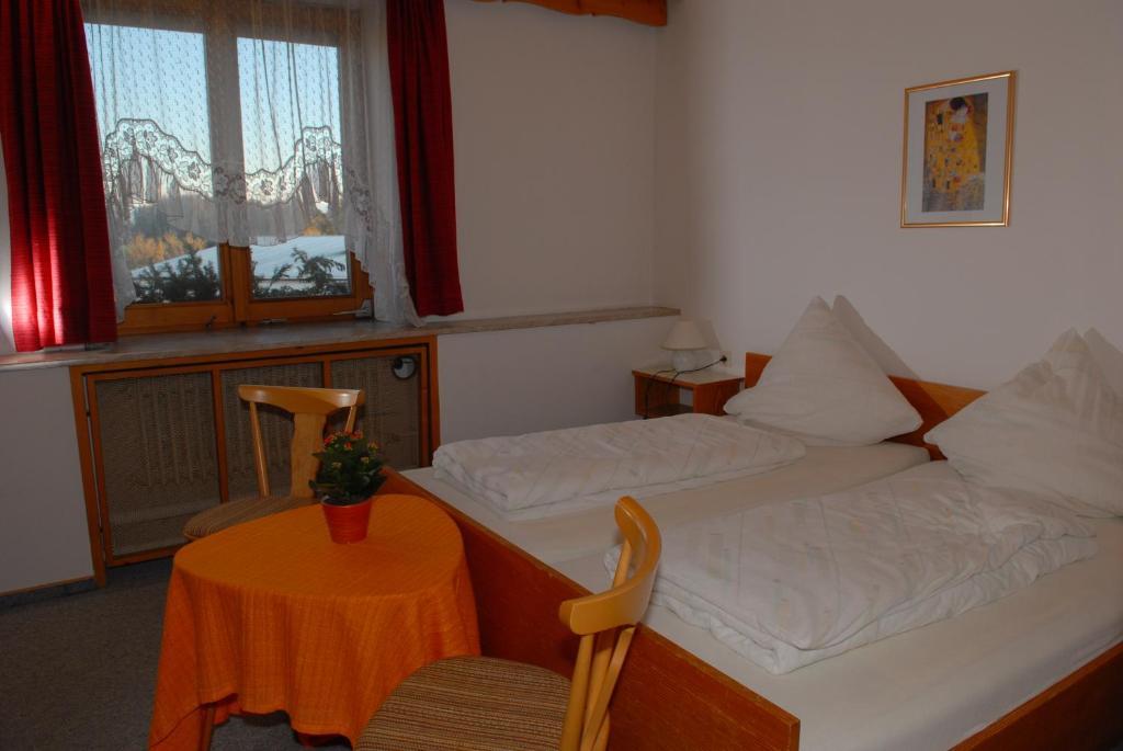 Hotel Gasthof Zum Neubau Kißlegg Δωμάτιο φωτογραφία