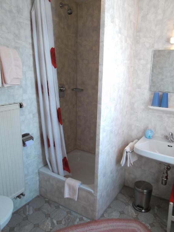 Hotel Gasthof Zum Neubau Kißlegg Δωμάτιο φωτογραφία