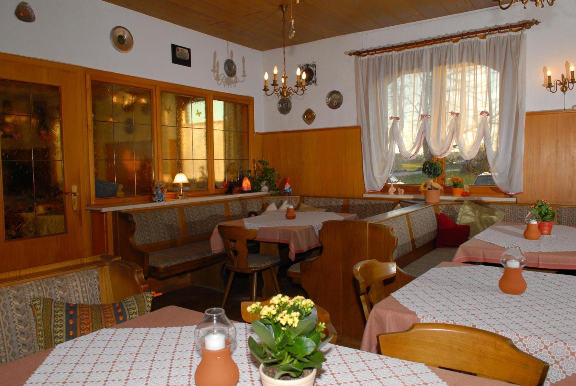 Hotel Gasthof Zum Neubau Kißlegg Εξωτερικό φωτογραφία